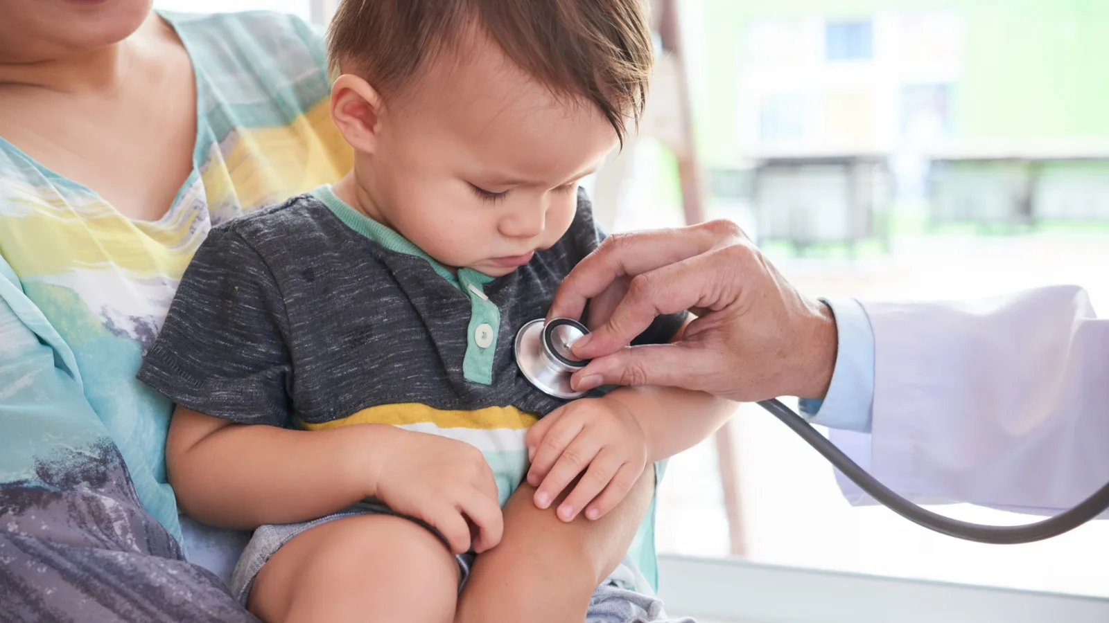 Pediatra vs médico familiar en Huixquilucan: ¿Qué opción es mejor para la salud infantil?